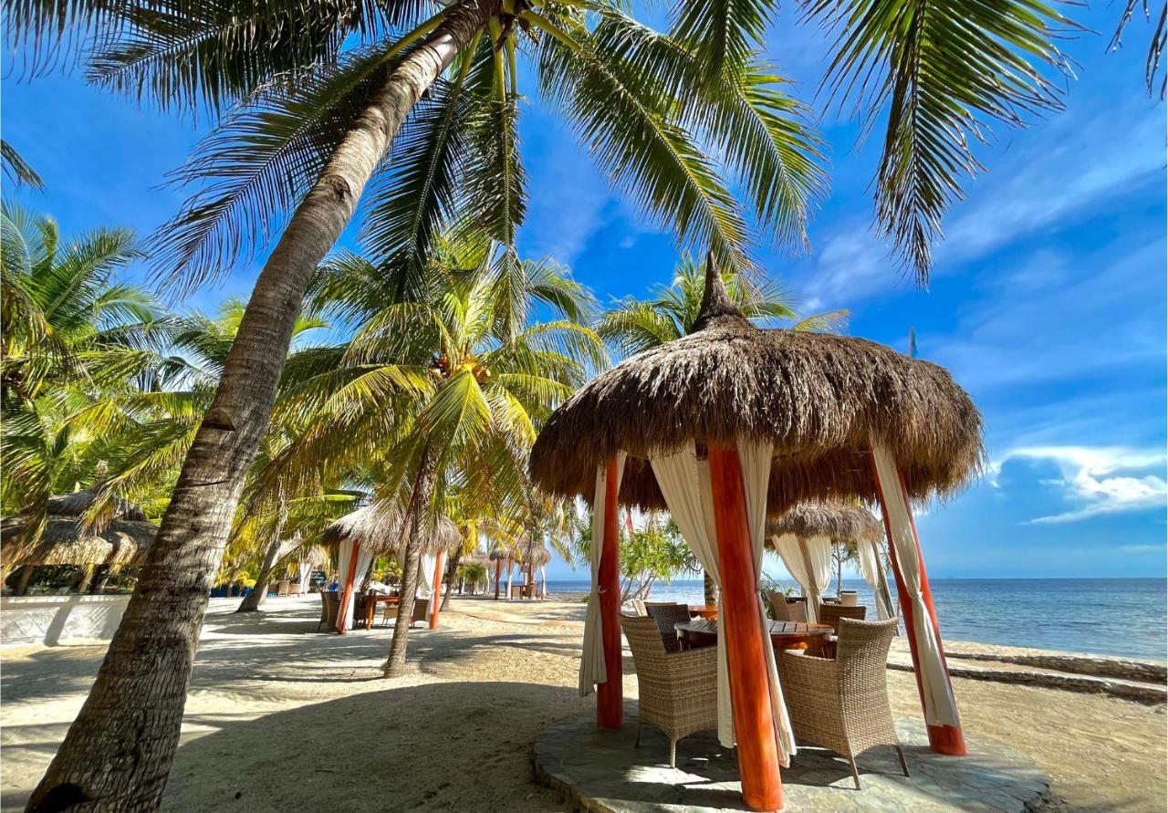Coco Grove Beach Resort, Siquijor Island Екстер'єр фото Diani Beach