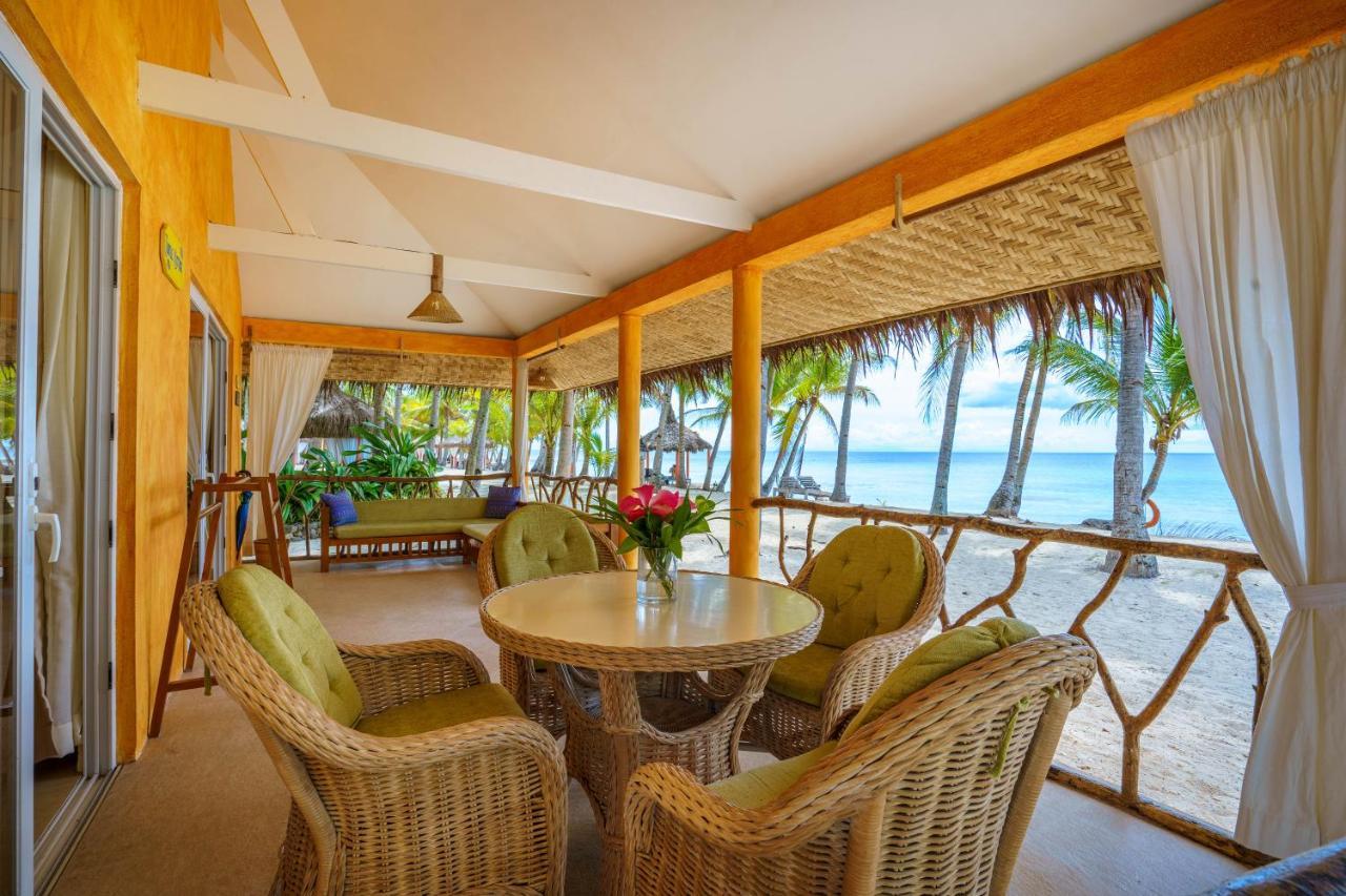 Coco Grove Beach Resort, Siquijor Island Екстер'єр фото A veranda