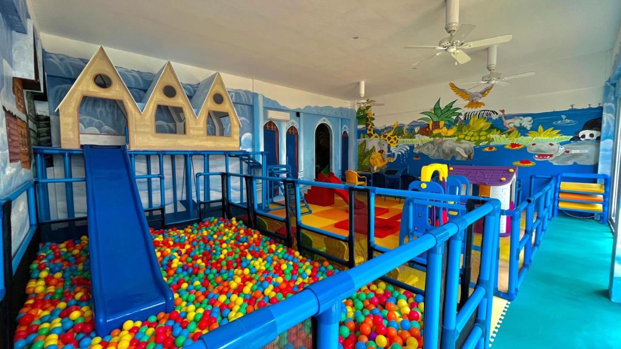 Coco Grove Beach Resort, Siquijor Island Екстер'єр фото A ball pit at a children's play center