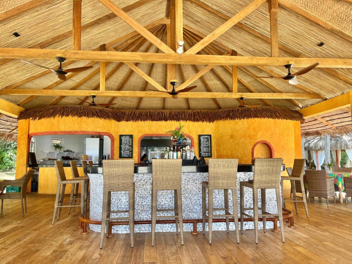 Coco Grove Beach Resort, Siquijor Island Екстер'єр фото The bar at the restaurant