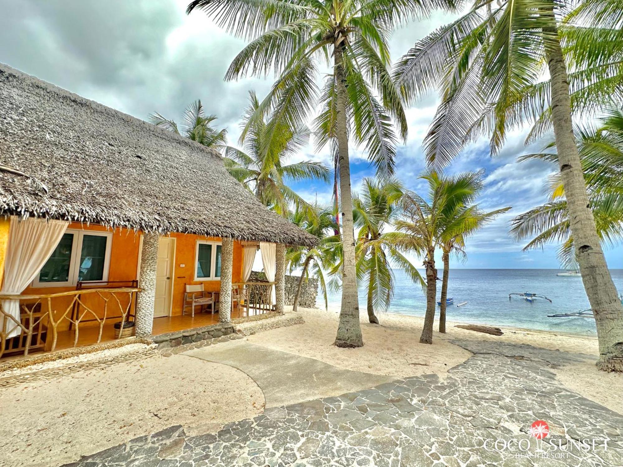 Coco Grove Beach Resort, Siquijor Island Екстер'єр фото A resort in Sabang