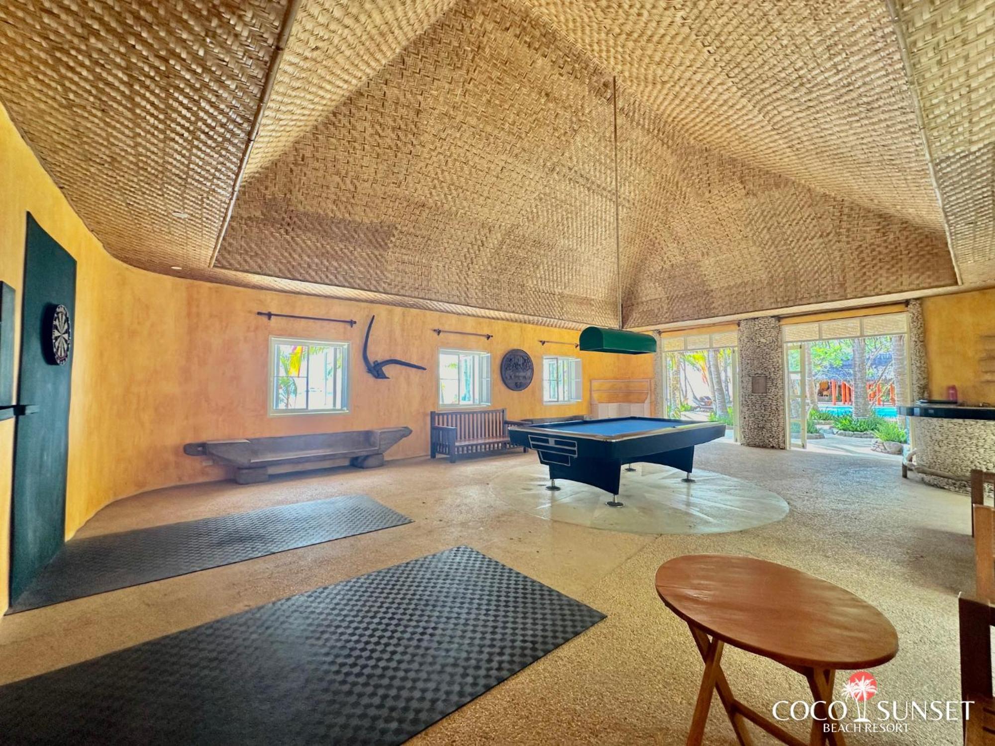 Coco Grove Beach Resort, Siquijor Island Екстер'єр фото The interior of the clubhouse